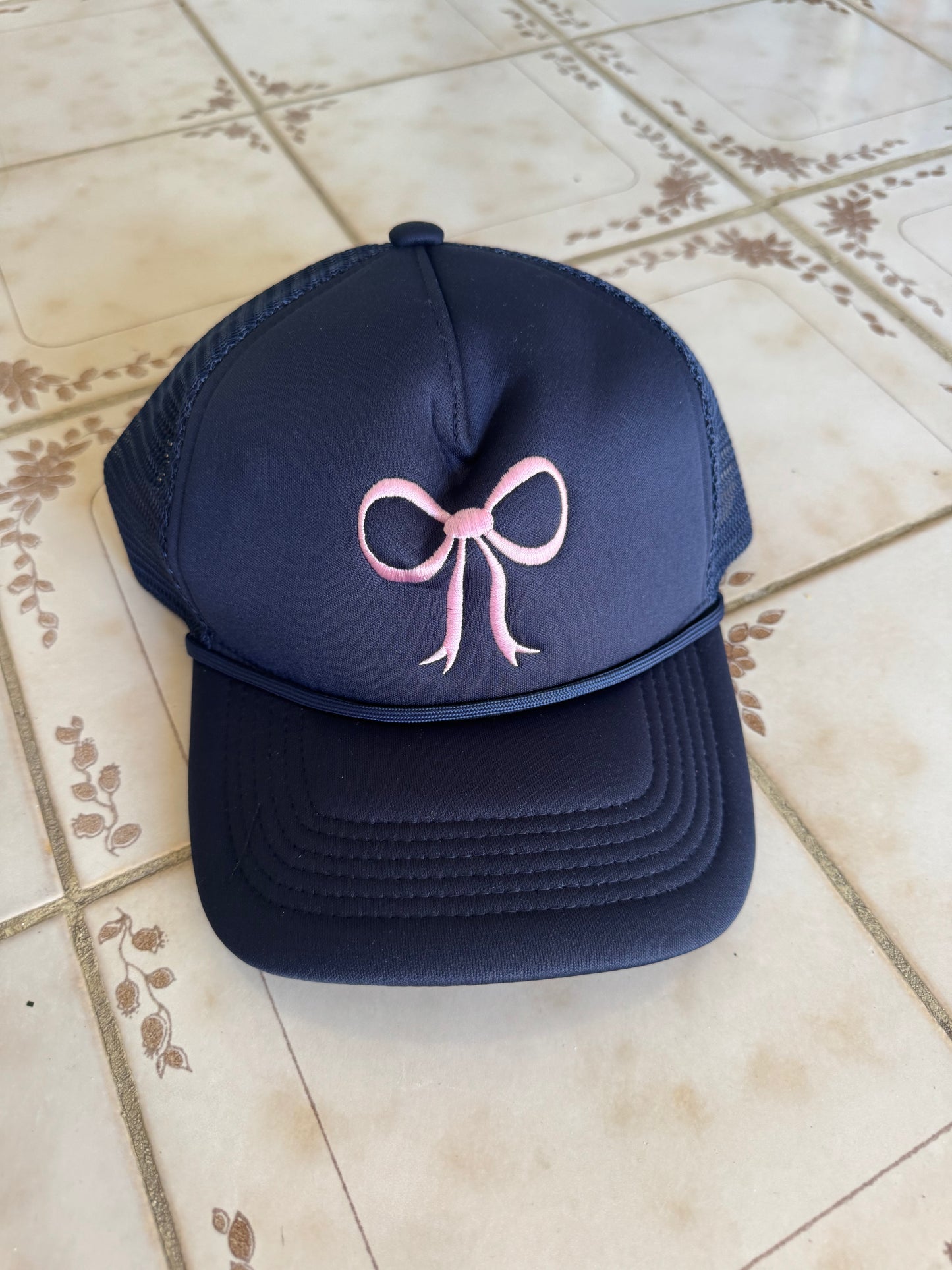 EMBROIDERY RIBBON BOW TRUCKER HAT CAP